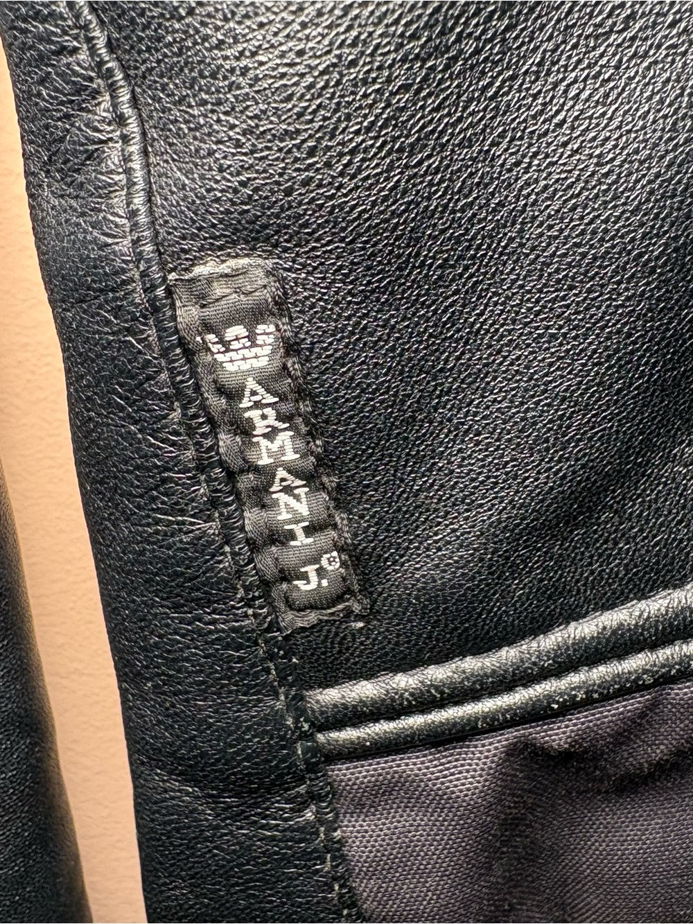 Vintage Armani Jeans Black Leather Moto Jacket Made in Italy I 38 US 4 - Picture 5 of 10
